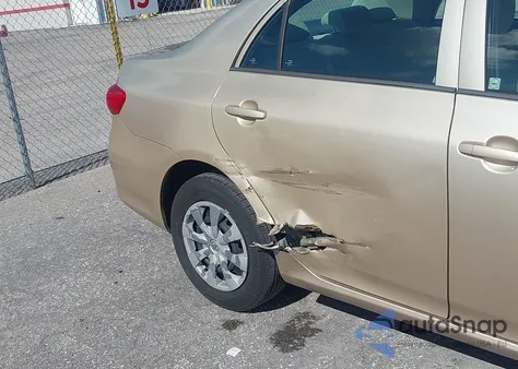 2013 Toyota Corolla L z USA, uszkodzony, nr VIN 2T1BU4EE2DC005771